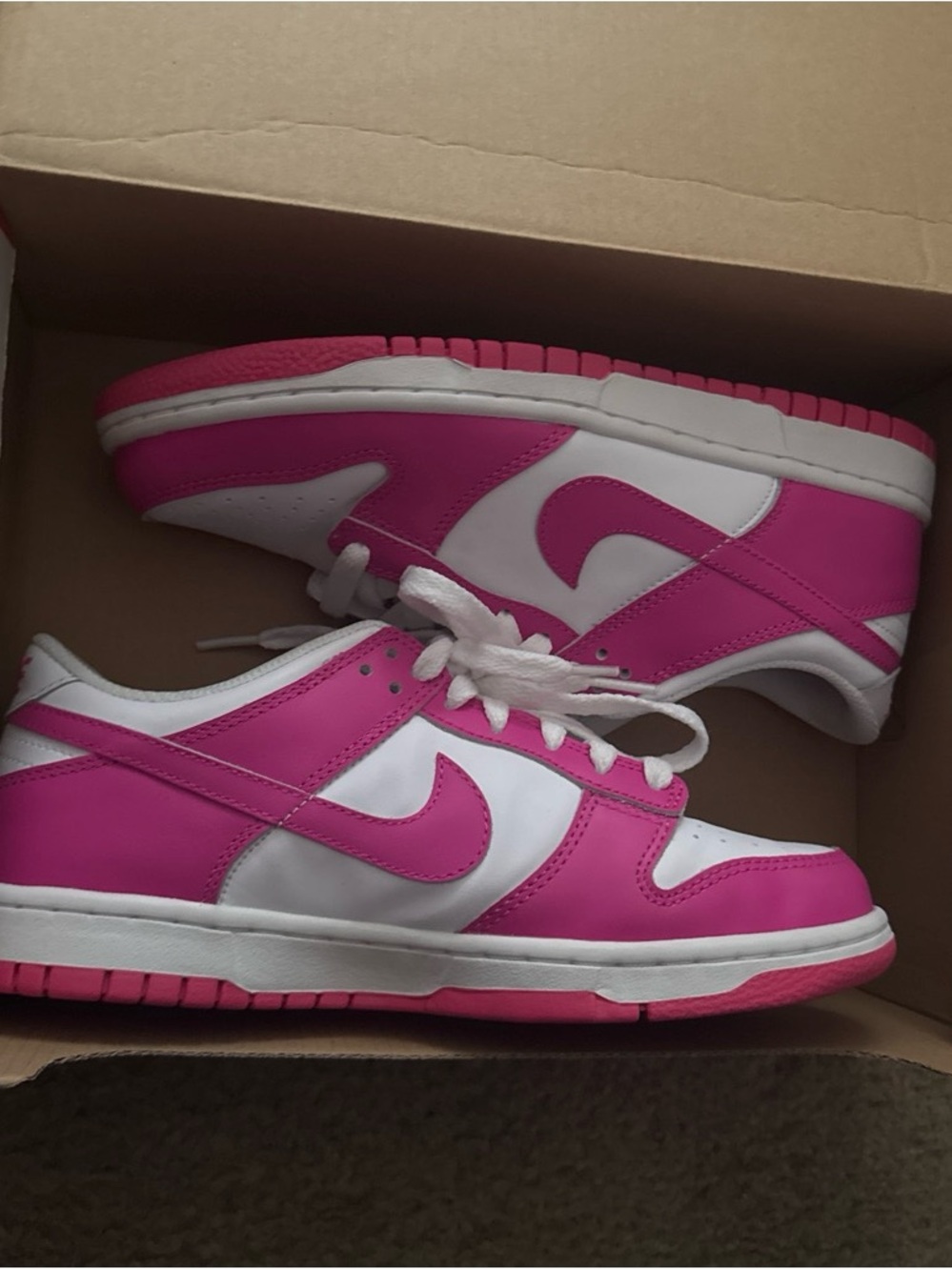 Nike Low-Top Sneakers in Pink and White